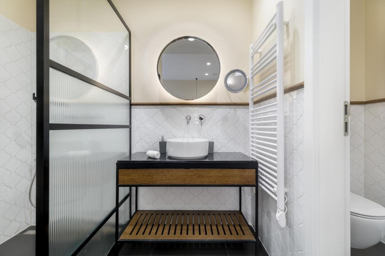 Budapest Eye- Boutique Suites, By Bqa Luaran gambar