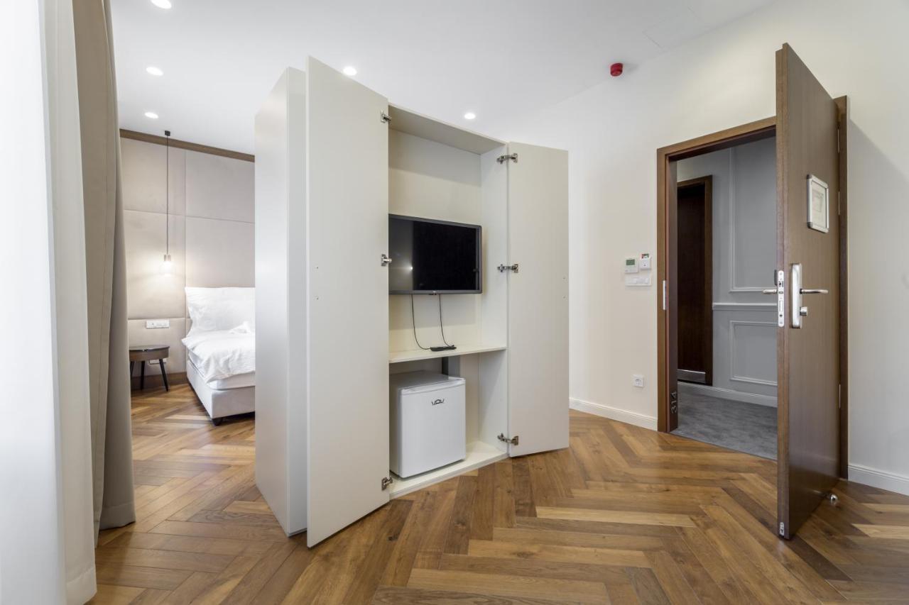 Budapest Eye- Boutique Suites, By Bqa Luaran gambar