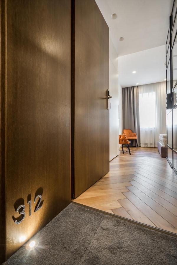 Budapest Eye- Boutique Suites, By Bqa Luaran gambar
