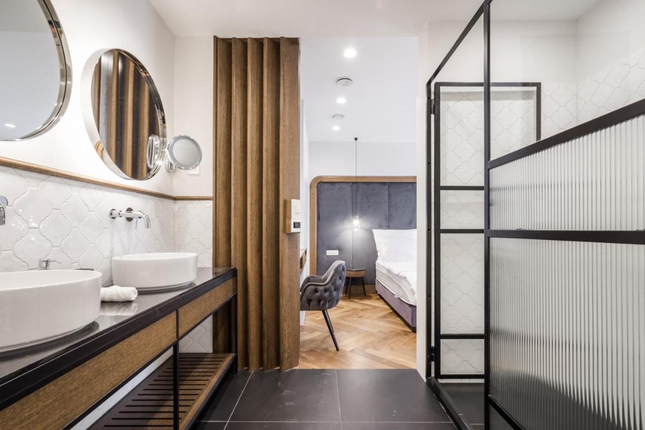 Budapest Eye- Boutique Suites, By Bqa Luaran gambar